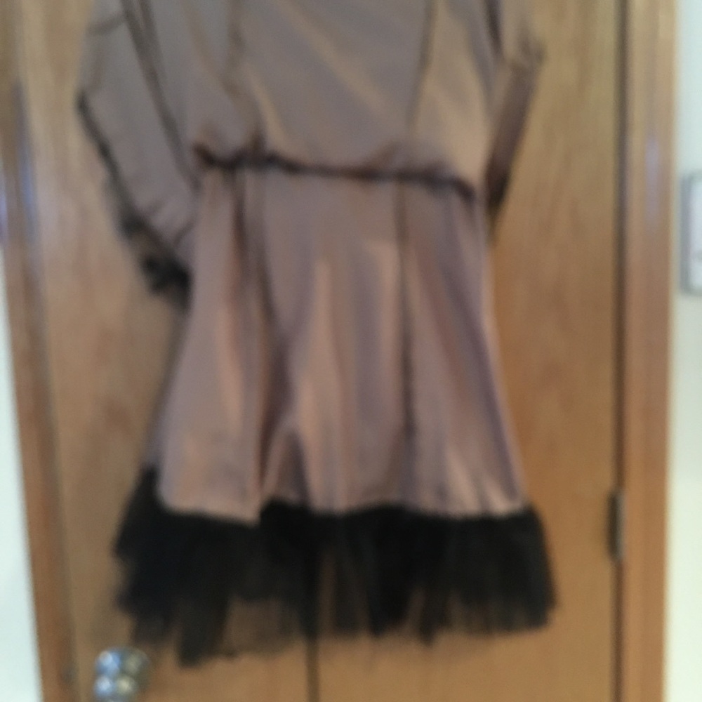 Dress - Picture 3 of 5